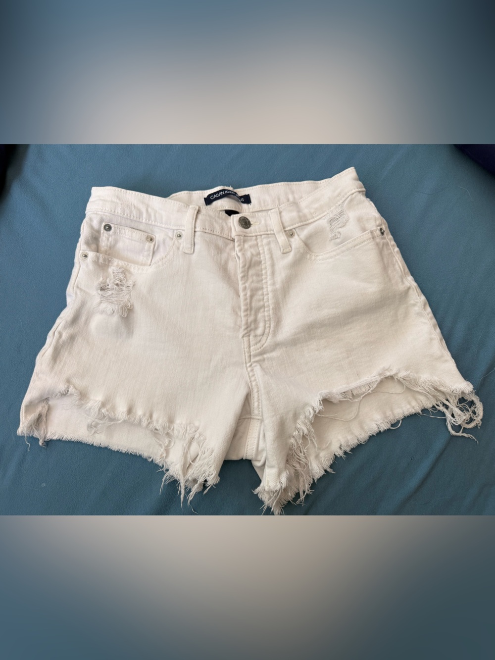 Calvin Klein White Distressed Denim Women’s Shorts Size 27